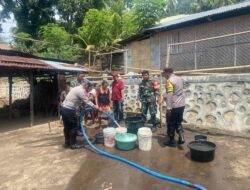 TNI-POLRI Gelar Bakti Sosial Pemberian Bantuan Air Bersih Di Ende