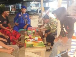 Ngopi Bareng Masyarakat Pesisir, Polisi RW di Situbondo Ajak Warga Sukseskan Pilkada 2024