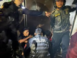 Respatti Polrestabes Surabaya Tangkap 10 Remaja “Ala-Ala Gangster” Di Tengah Aksi Tawuran