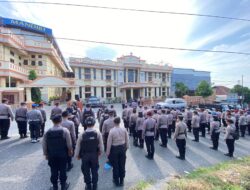 Ratusan Personil Gabungan TNI Polri Amankan Jalannya Rapat Pleno Tingkat Kabupaten Hari Pertama