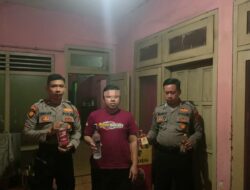 Jelang Nataru, Polres Gresik Amankan Ratusan Botol Miras Di Menganti