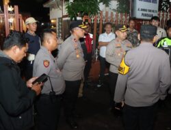 Kapolres Pasuruan Sambangi Gereja di Gempol dan Pandaan Saat Misa Malam Natal