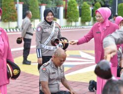 Kapolres Gresik Beri pesan Menginspirasi kepada 49 Personel Polres Gresik Naik Pangkat