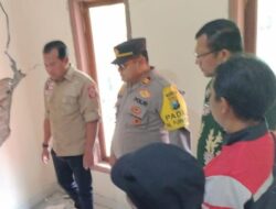 Tanggap Bencana Polisi Bersama TNI Dan BPBD Evakuasi Korban Pergeseran Tanah Di Pasuruan