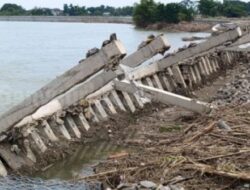Pelindung Tebing Sungai Di Kali Lebak Desa Lebaksari Dan Desa Tanggungan Kecamatan Baureno Bojonegoro Ambles