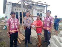 Angin Kencang Mengakibatkan Puluhan Rumah Rusak di Pasuruan, Kapolres Salurkan Bantuan