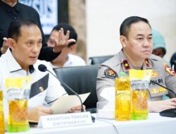 Polri Ungkap Kecurangan Minyak Goreng Di Depok, Ribuan Liter Disita