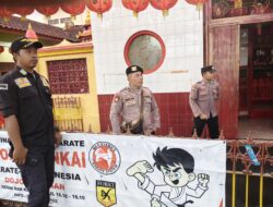Polsek Ampenan Kawal Ketat Perayaan Waisak 2569 BE Di Vihara Bodhi Dharma
