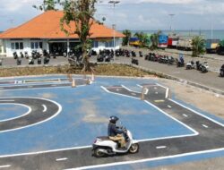 Dekatkan Pelayanan ke Masyarakat, Polres Gresik Buka Satpas Layanan SIM Di Pulau Bawean