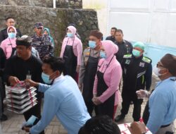 Polresta Banyuwangi Launching SPPG Salurkan Makan Bergizi Gratis 1.218 Siswa Di Watukebo