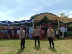 Pastikan Acara Berjalan Khidmat Dan Lancar, Polsek Wewaria Amankan Misa Perdana Konselebran Perayaan Ekaristi Imam Baru Di Desa Mautenda