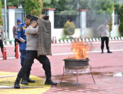 Polres Gresik Tingkatkan Skill Penyelamatan, Bhabinkamtibmas Dibekali Pelatihan Polisi Penolong