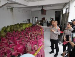 Polrestabes Surabaya Amankan 4 Orang Praktik Oplosan LPG 3 Kg ke 12 Kg