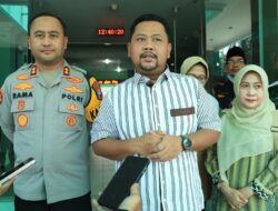 Forkopimda Gresik Besuk Korban Luka Di RSUD Ibnu Sina, Tegaskan Komitmen Jaga Kondusivitas Kamtibmas