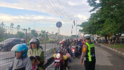 Jamin Kelancaran Arus Mudik, Polres Pelabuhan Tanjung Perak Siagakan Pengamanan Di Pos Suramadu