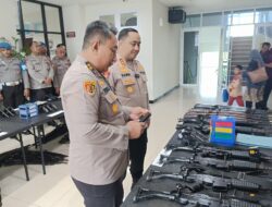 Polres Gresik Bersama Polda Jatim Periksa Dan Tertibkan Senjata Api Organik Anggota