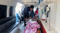 Wujud Kepedulian Polres Gresik, Sidokkes Berikan Layanan Ambulans Gratis untuk Pasien Asal Bawean