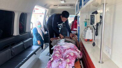 Wujud Kepedulian Polres Gresik, Sidokkes Berikan Layanan Ambulans Gratis untuk Pasien Asal Bawean