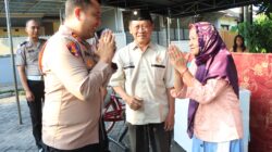 Wujud Kepedulian HUT Bhayangkara ke-80, Polres Gresik Bedah Rumah Purnawirawan Polri Di Driyorejo