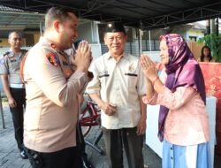 Wujud Kepedulian HUT Bhayangkara ke-80, Polres Gresik Bedah Rumah Purnawirawan Polri Di Driyorejo