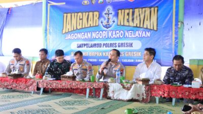 Dengar Aspirasi Nelayan Pesisir, Kapolres Gresik Gelar Jangkar, Bakti Kesehatan Dan Salurkan Bantuan Keselamatan Laut