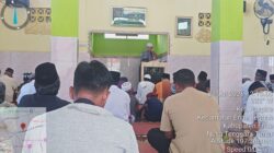 Jadi Khatib dan Imam di Masjid Al-Furqan, Kapolsek Ende Imbau Warga Jauhi Miras dan Judi