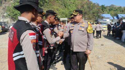 Apresiasi Pengabdian Kemanusiaan, Kapolres Ende Pimpin Apel Pelepasan Personel BKO Polda NTT dalam Operasi Aman Nusa II