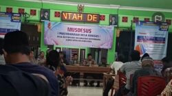 Runtuh, Kepercayaan Masyarakat Desa Bayemgede, Kepohbaru Desak Pemberhentian Sekdes Dipercepat