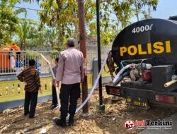 Tanggap Darurat Kekeringan, Polres Malang Pasok 35 Ribu Liter Air Bersih Ke Dua Kecamatan
