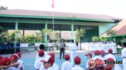 Polisi bersama Masyarakat, Kapolres Gresik Sambangi Siswa SD Negeri 6 Gresik