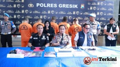 Polres Gresik Bongkar Jaringan Sabu Di Menganti, 5 Tersangka Ditahan Dan 31,8 Gram Barang Bukti Disita